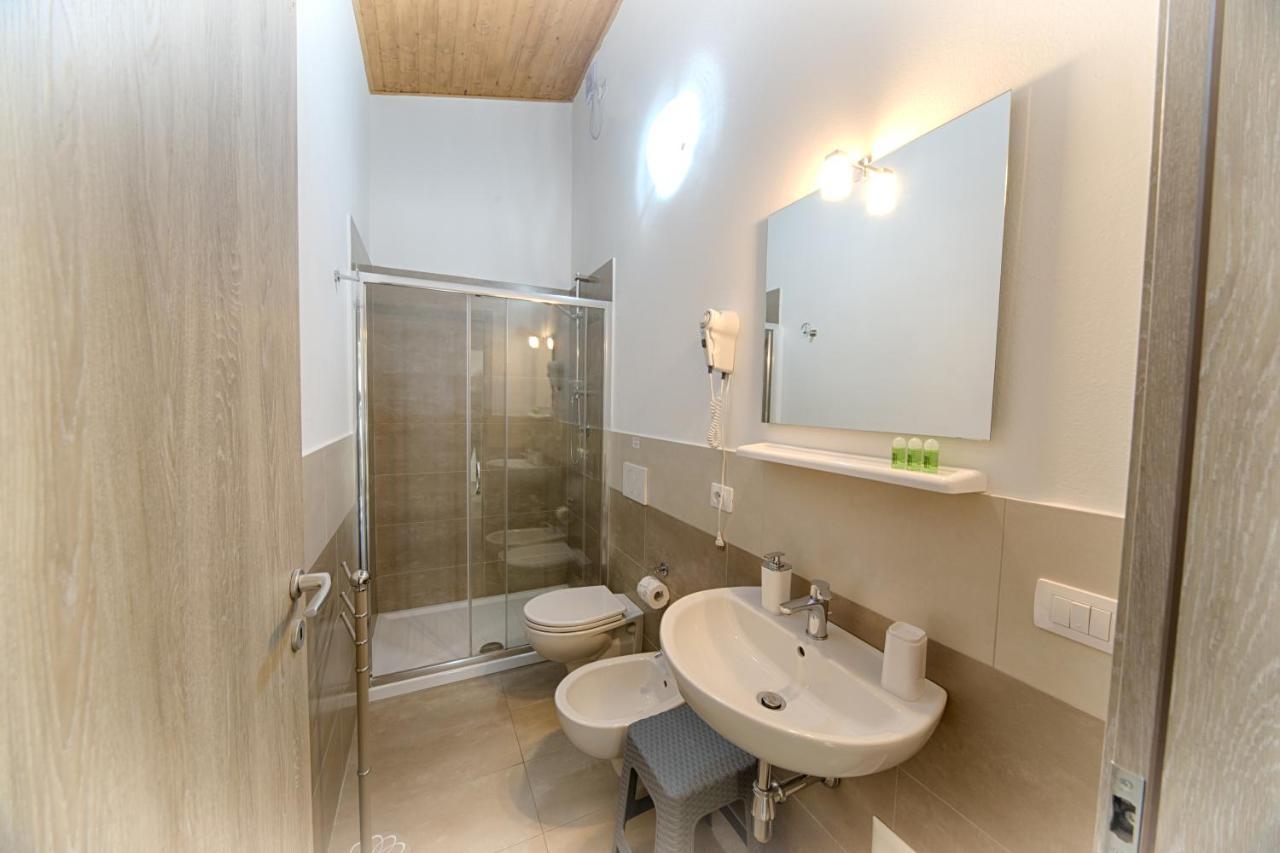 Отель Casa Lucia Ольбия Экстерьер фото
