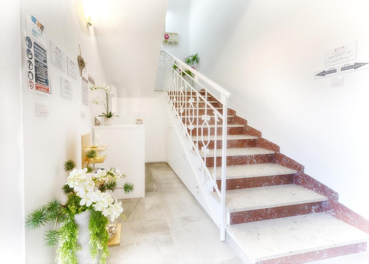 Отель Casa Lucia Ольбия Экстерьер фото