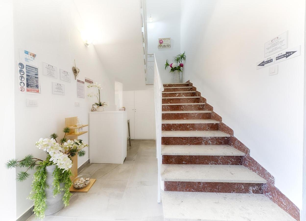 Отель Casa Lucia Ольбия Экстерьер фото
