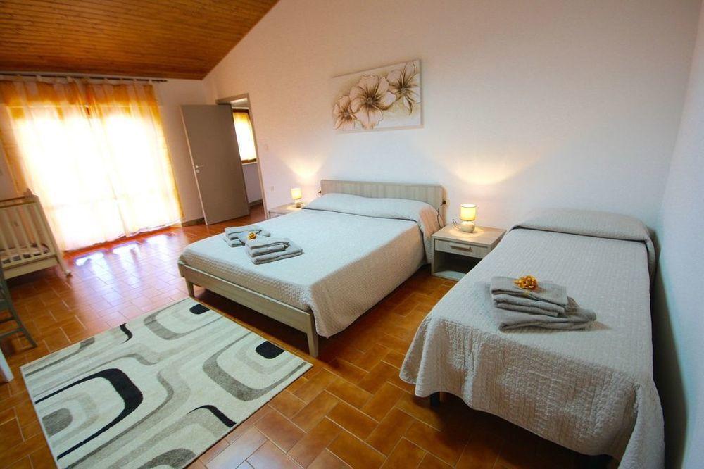 Отель Casa Lucia Ольбия Экстерьер фото